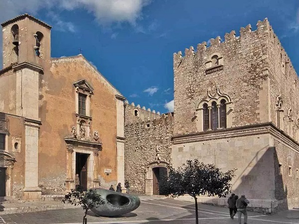 Палацо Корвая